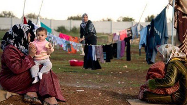 Suriyeli kadın emekçiler göçmen krizinin neresinde? Çocuğumu dışarı çıkaramıyorum – Öznur Kaya