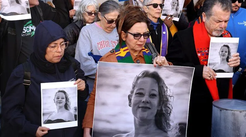 Gaslight, 2026 – Minneapolis’te Gördüğümüz Şiddeti Tanıyoruz: Gözlerinize Güvenin Hakikate Tutunun-Chloe Nazra Lee